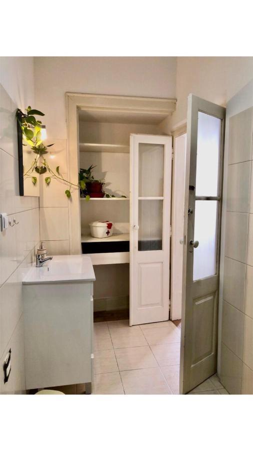 Apartment With Roof Terrace In Town Centre 타비라 외부 사진
