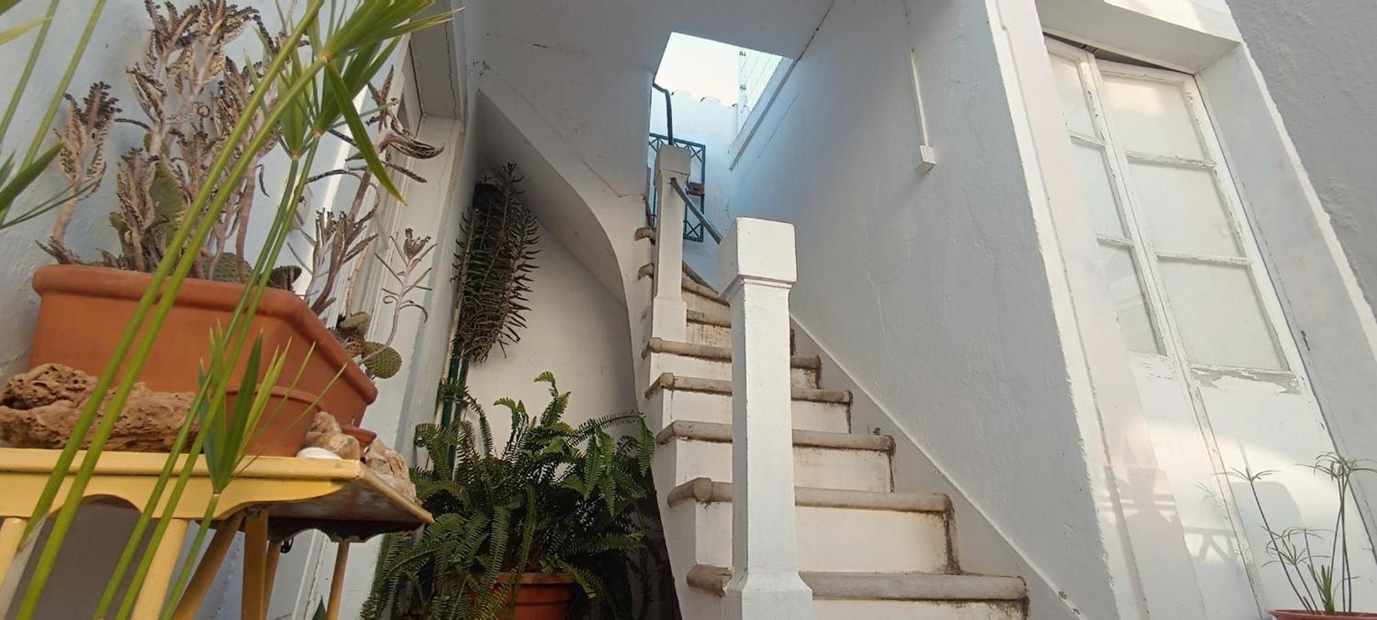 Apartment With Roof Terrace In Town Centre 타비라 외부 사진