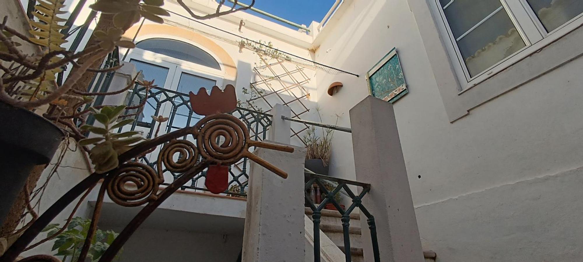 Apartment With Roof Terrace In Town Centre 타비라 외부 사진